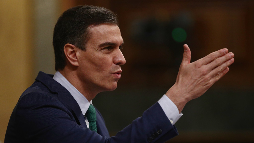 Pedro Sánchez disfraza como ayudas directas las quitas de deuda que