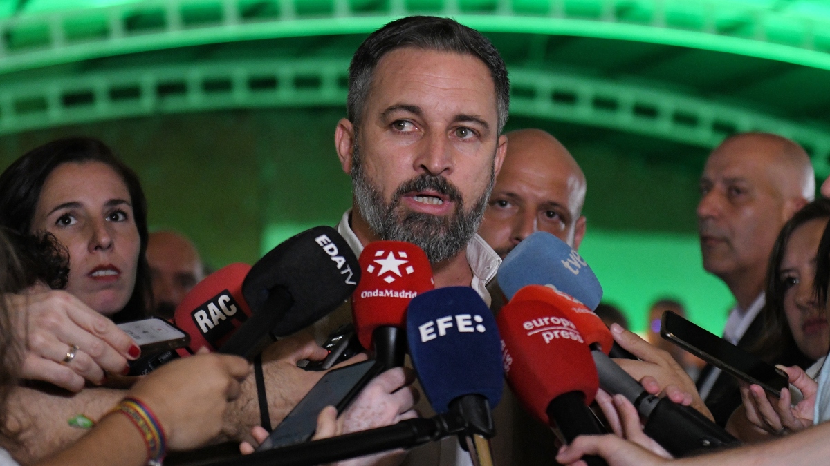 Abascal Carga Contra Los Acercamientos De Feij O A Psoe Y Pnv Y Augura