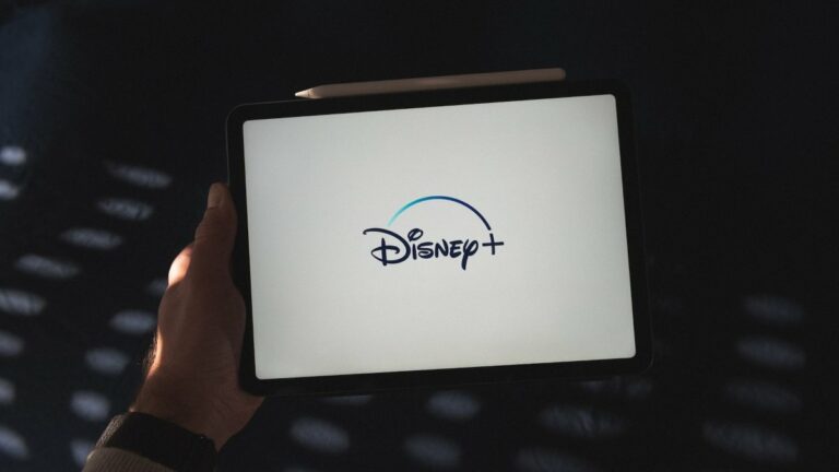 Disney y Warner Bros Discovery ofrecerán un servicio de streaming