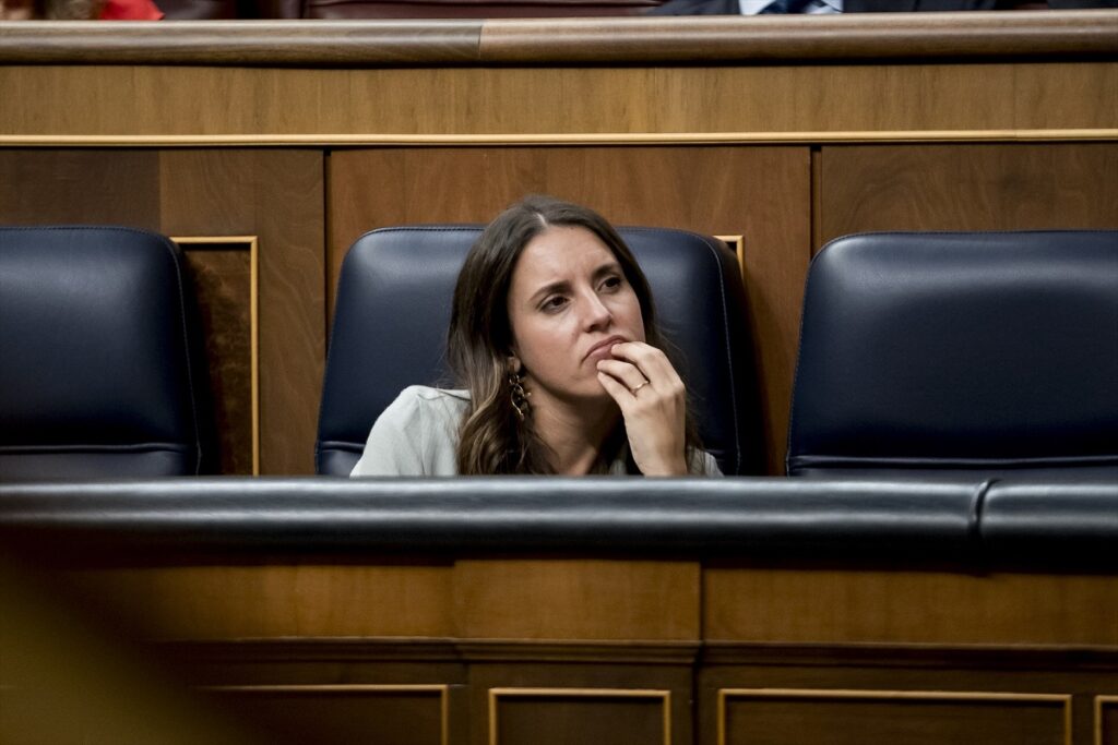 Bola Os Fulmina A Irene Montero De Un Foro De Igualdad Y Sentencia Su