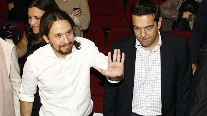 Pablo Iglesias y Alexis Tsipras, durante un mitin en Madrid