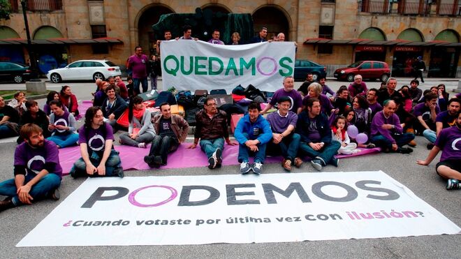 Muchos simpatizantes de Podemos destacan la &quot;ilusión&quot; que transmite el partido.