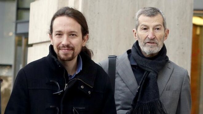 El líder de Podemos, Pablo Iglesias, y el exJemad José Julio Rodríguez