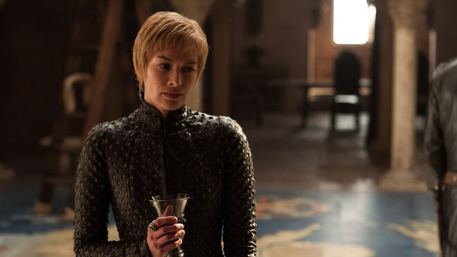 La necesidad de alianzas estratégicas apremia a Cersei y Jaime en este primer episodio de la temporada.