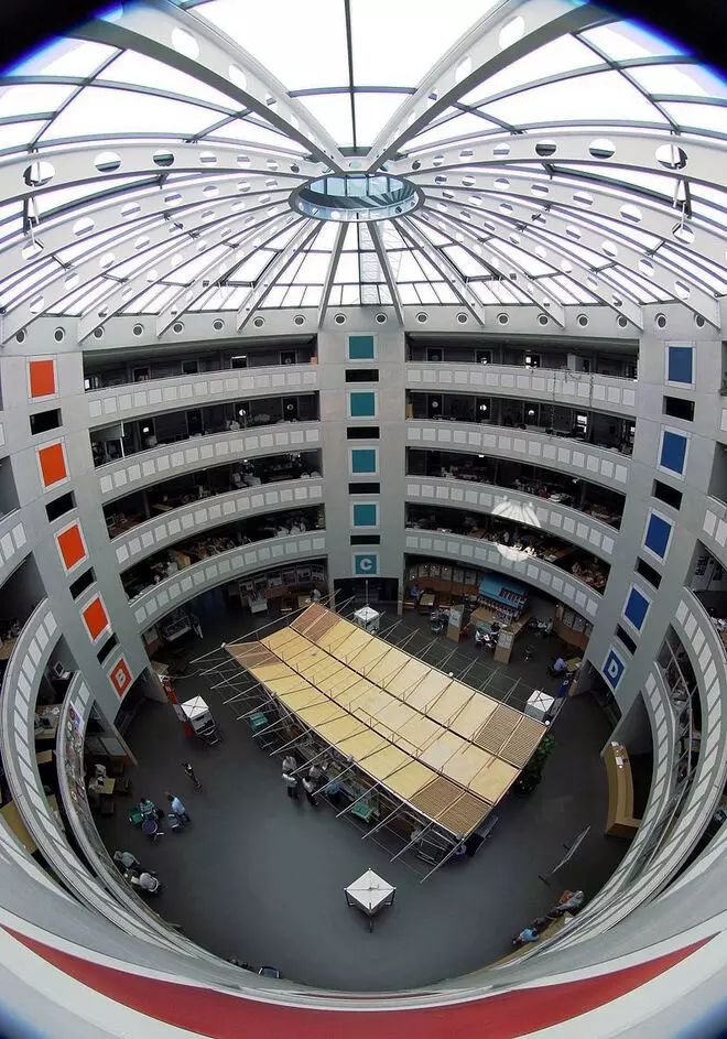 Interior de uno de los edificios del CERN