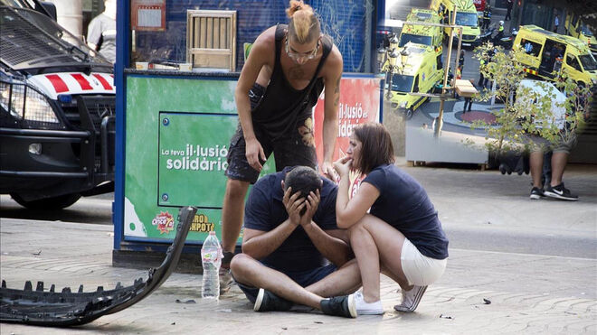 El atentado en Barcelona dejó 15 muertos y cientos de heridos