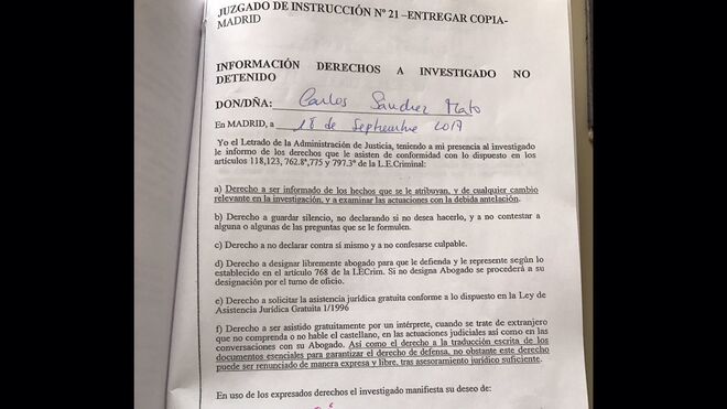 Acta de la lectura judicial de derechos como "investigado" a Carlos Sánchez Mato.