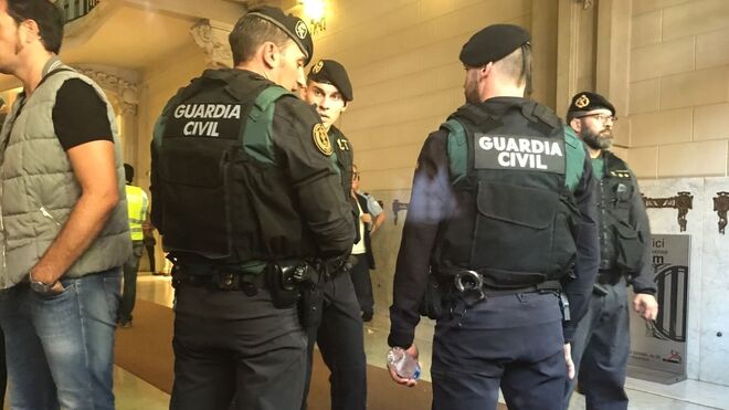 Agentes de la Guardia Civil en Cataluña.