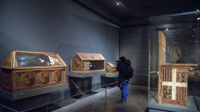 Las cajas sepulcrales y trono de Blanca de Aragón y Anjou hoy en el Museo Diocesano de Lleida