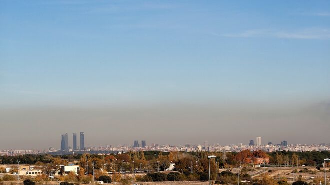 Así es el aire que respiras: la boina de contaminación que cubre Madrid