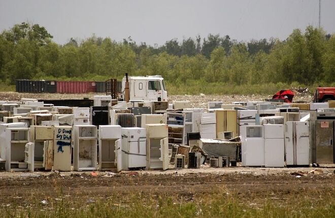 Miles de frigoríficos abandonados tras el huracán Katrina