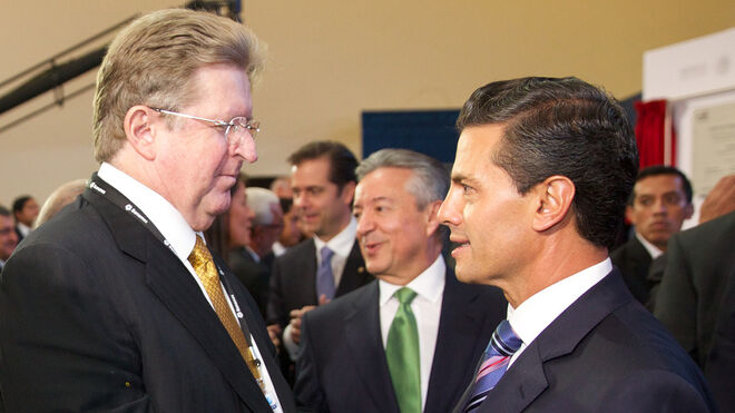 Germán Larrea con el presidente Peña Nieto, en una imagen de 2014.