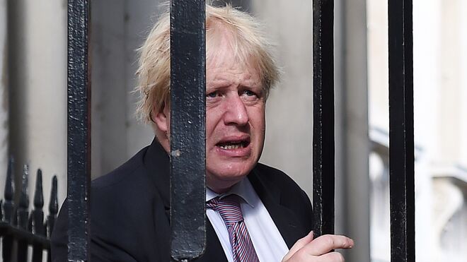 El ministro británico de Exteriores, Boris Johnson, a su llegada a Downing Street para asistir al Consejo de Ministros.