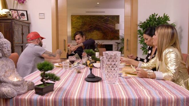 Julio Jr Iglesias, Kiko Rivera, Toñi Salaza y Elena Tablada en 'Ven a cenar conmigo: Gourmet edition'.