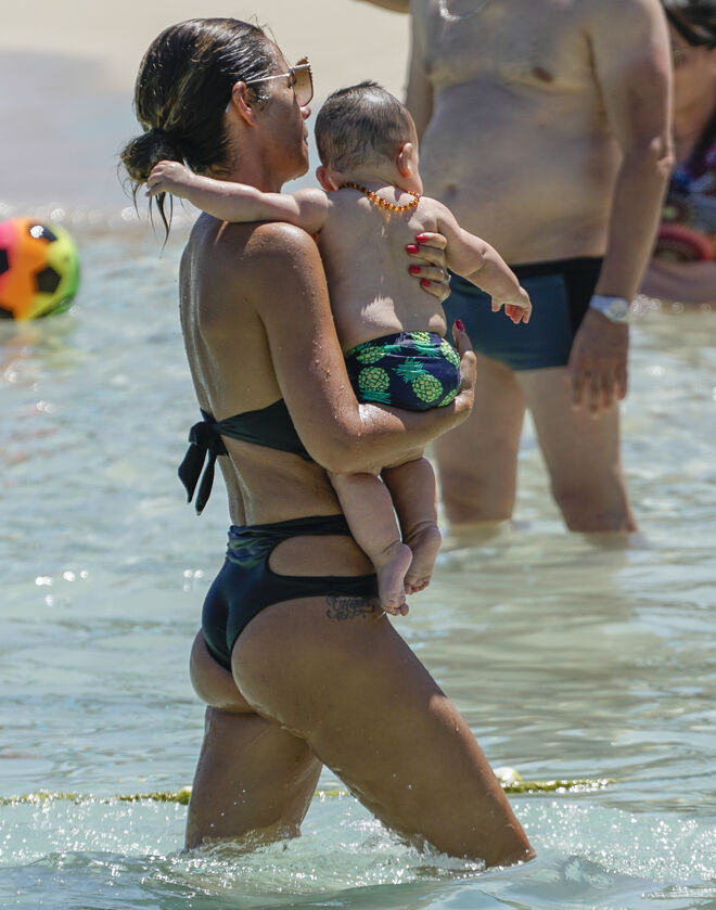 Tamara Gorro, con su hijo Antonio que nació a finales de 2017.