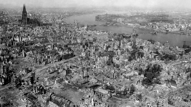 Efectos del bombardeo de la ciudad de Colonia en 1945