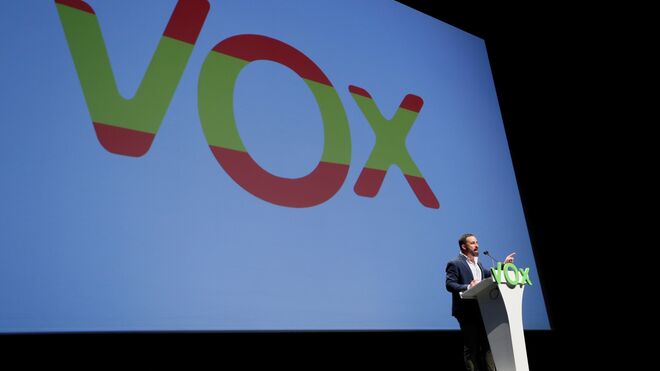 El presidente de Vox, Santiago Abascal durante el acto de presentación en Sevilla a sus candidatos provinciales.
