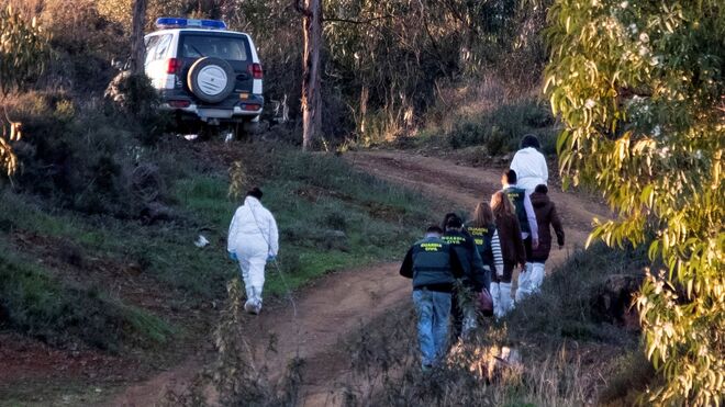 La Guardia Civil investiga la zona donde se ha encontrado el cadáver