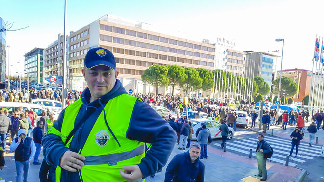 Alberto 'Tito' Álvarez, portavoz de Élite Taxi de Barcelona, en la protesta de Ifema