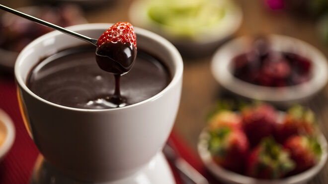 Fondue de chocolate con fruta.