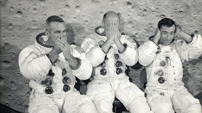 Los astronautas de la misión Apolo 10, bromeando