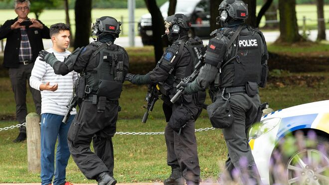 Policía tras los tiroteos de Nueva Zelanda