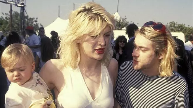 Kurt Cobain y Courtney Love con la hija de ambos