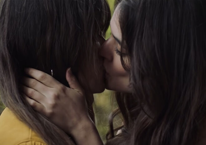 Vanesa y Adriana en el videoclip