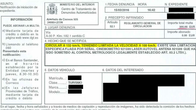 Ejemplar de una multa de Tráfico española