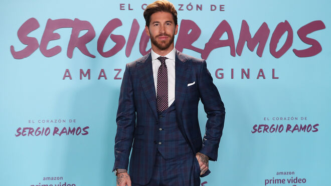 Sergio Ramos con un original traje de tres piezas