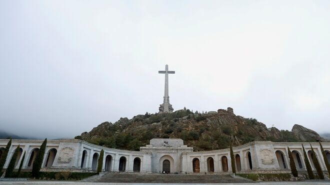 La exhumación de Franco del Valle de los Caídos, en imágenes