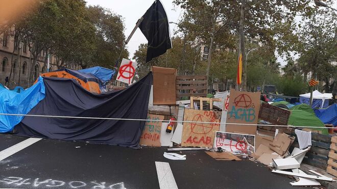 Barricada en la Gran vía de Barcelona