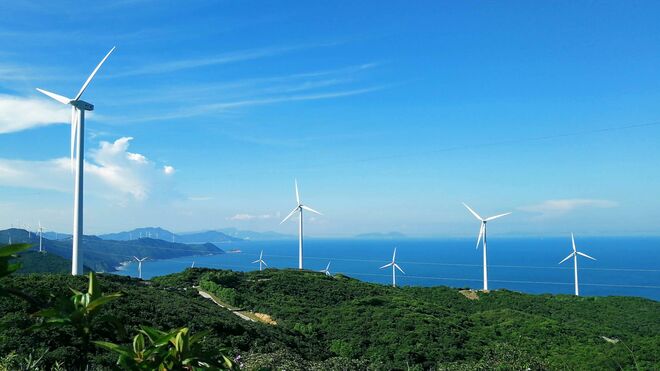 Imagen de un parque eólico en China, al sur de Shangai