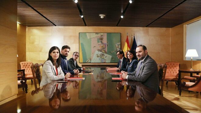 Reunión entre PSOE y ERC para negociar la investidura de Sánchez.