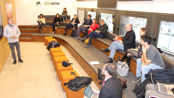 Alfons Cornellà durante la charla Explorar la nueva china en la sala del DayOne.