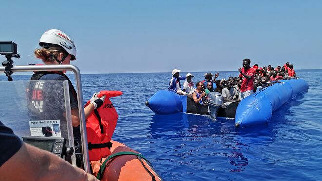 Operación de rescate de inmigrantes en el Mediterráneo