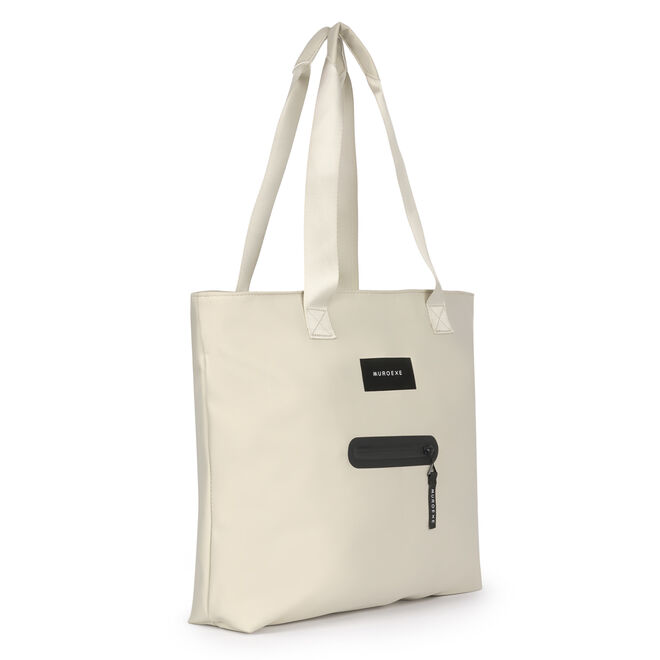Shopping bag en color blanco. PVP: 50€