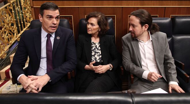 Pedro Sanchez, Carmen Calvo y Pablo Iglesias.