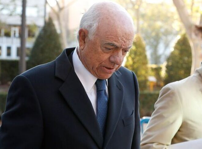 Francisco González entrando en la Audiencia Nacional, el pasado mes de noviembre, para declarar por el caso Villarejo.