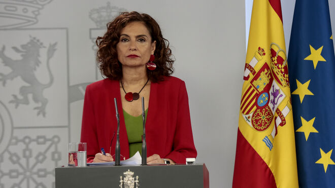La Ministra de Hacienda y portavoz del Gobierno, María Jesús Montero, en rueda de prensa.