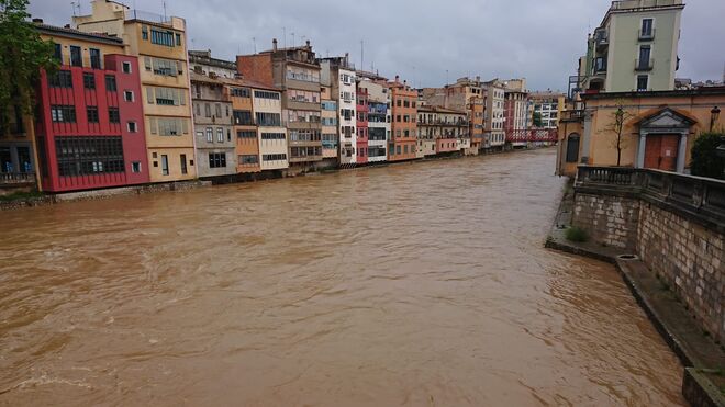 Vista del río Onyar  a su paso por Girona.