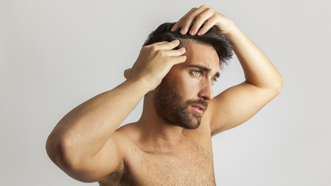 La caída del pelo por estrés es más repentina pero reversible