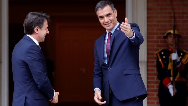 El primer ministro italiano, Giuseppe Conte, y el presidente del Gobierno de España, Pedro Sánchez