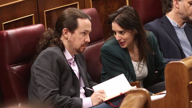 Iglesias sale en defensa de Montero equiparándola con Díaz tras la crisis de sus mensajes contra el errejonismo
