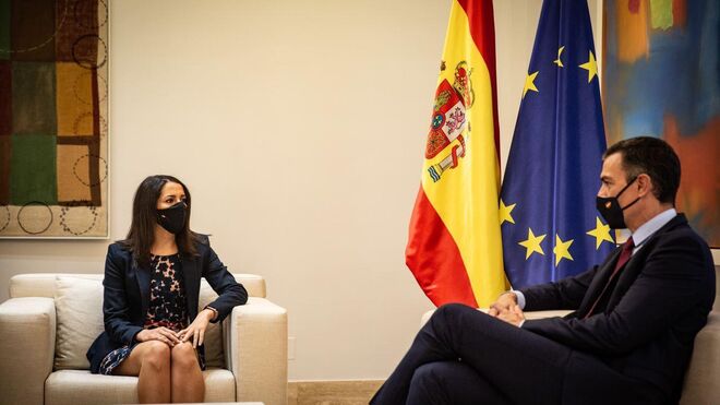 Inés Arrimadas y Pedro Sánchez en su última reunión en La Moncloa.
