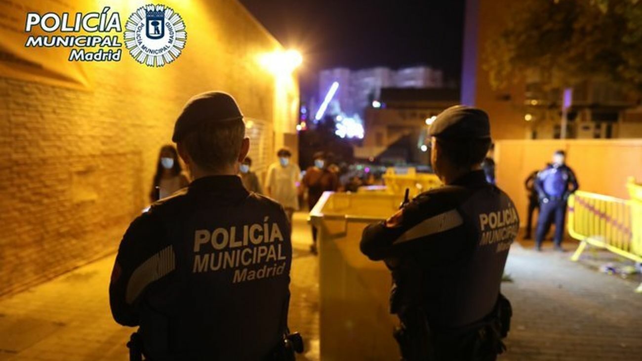 Dos agentes de la Policía Municipal de Madrid, en una imagen de archivo.