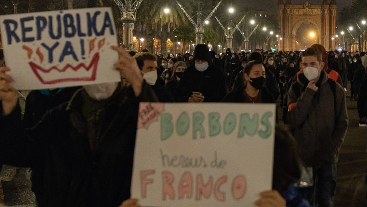 Nueva noche de protestas en Barcelona, Girona y Tarragona por la libertad de Pablo Hasel