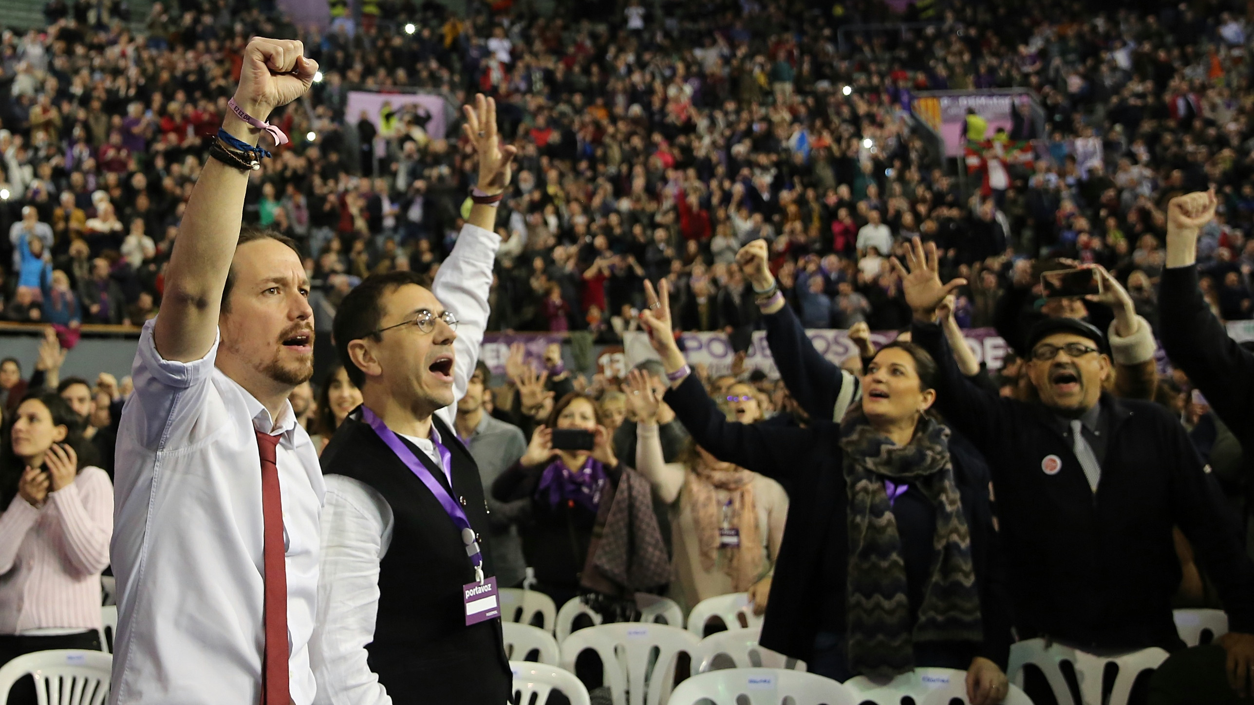 Monedero se lleva a un jefe de Podemos a América Latina para facilitar contratos a Neurona