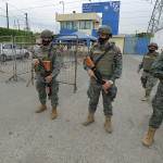 Militares en una cárcel de Ecuador.