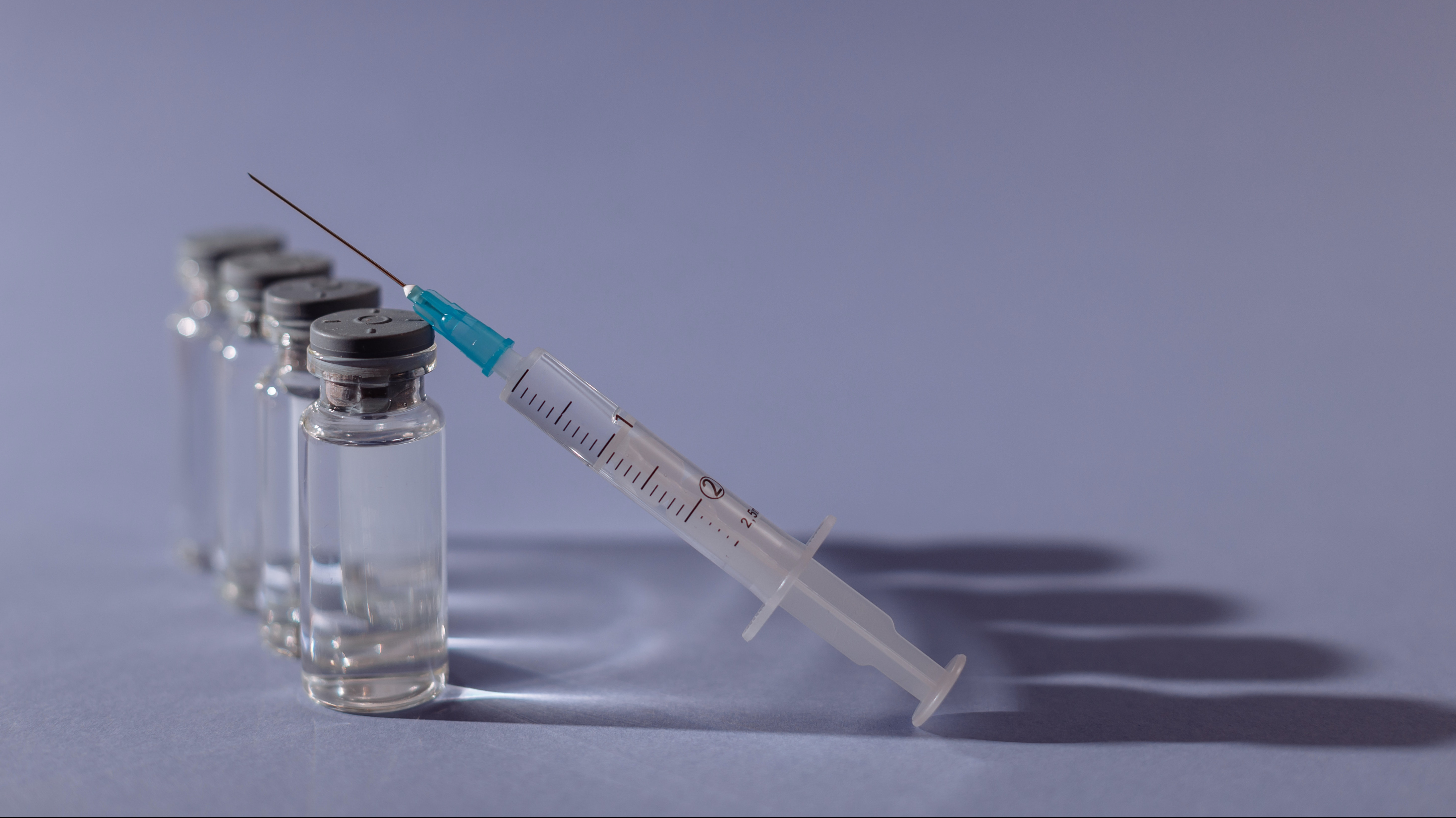 Moderna anuncia que tiene lista para ensayos clínicos su vacuna contra la variante sudafricana